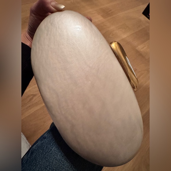 Zara White Pearly Clutch - Picture 2 of 5